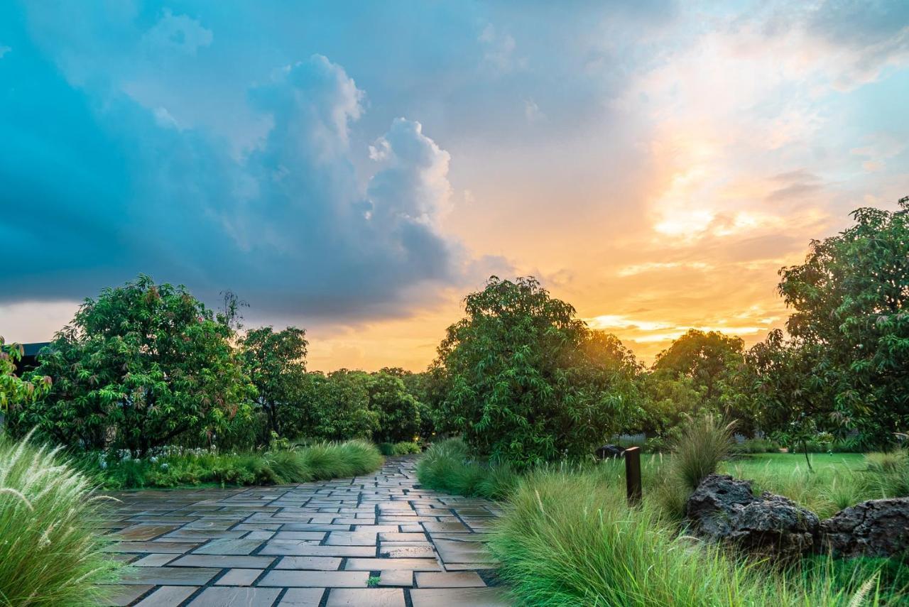 Hotel Woods At Sasan Sasan Gir Exterior foto